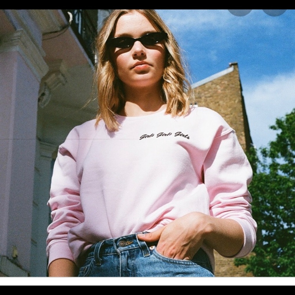 Double Trouble NWT Cute But Psycho Sweatsh… - Picture 1 of 3